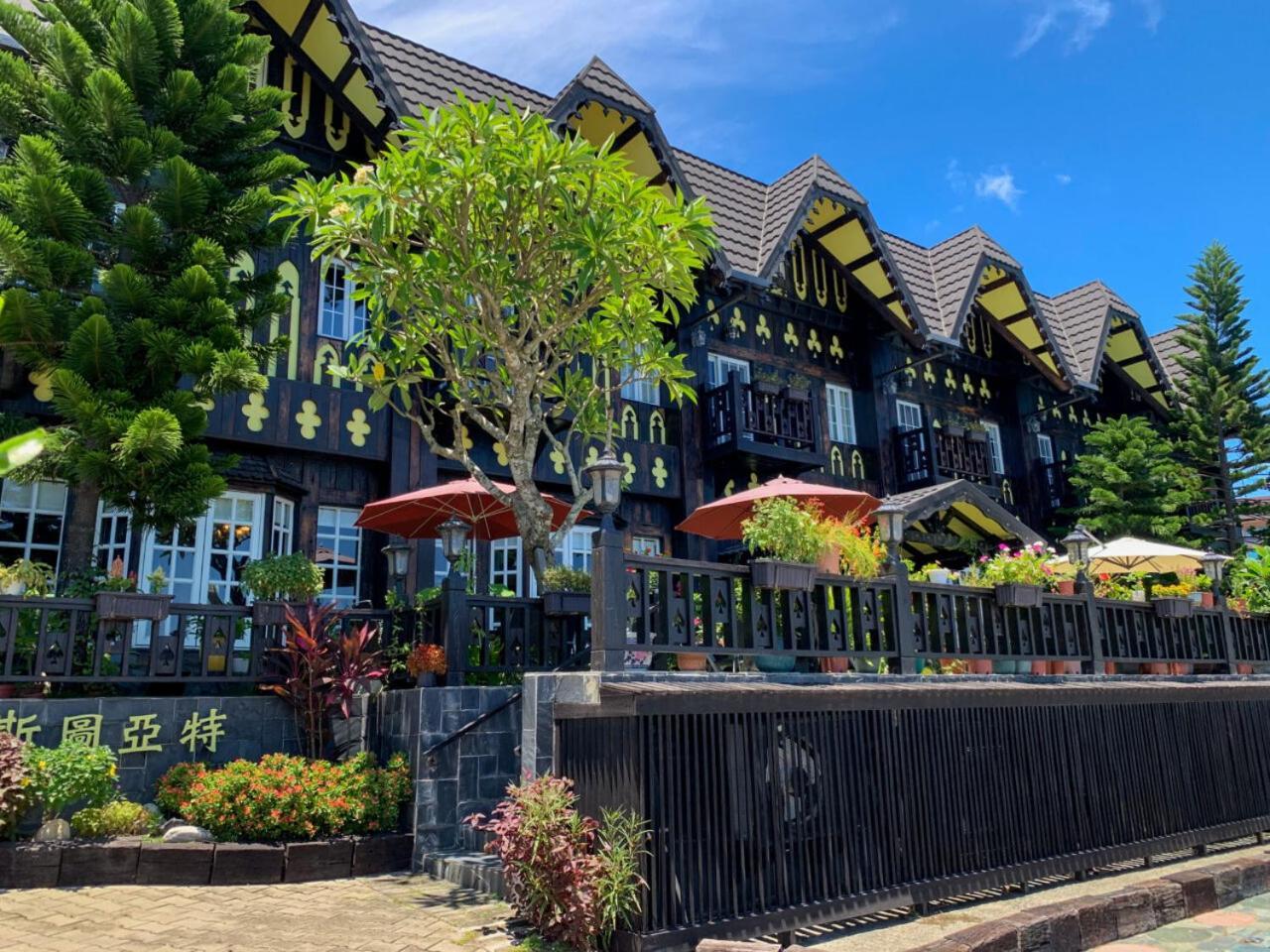 Tudor Dynasty Homestay Shoufeng Bagian luar foto