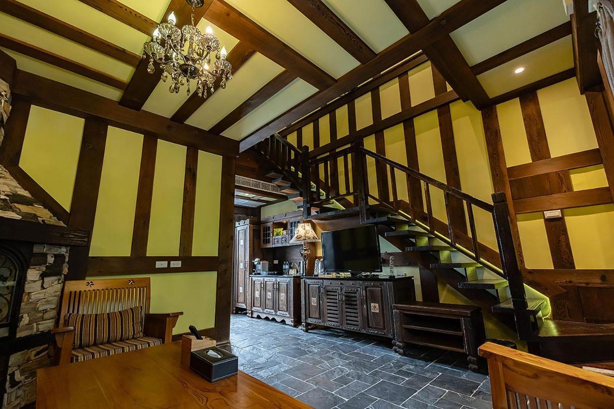 Tudor Dynasty Homestay Shoufeng Bagian luar foto