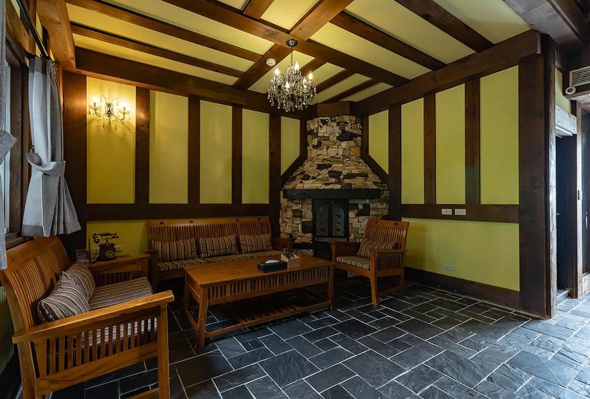 Tudor Dynasty Homestay Shoufeng Bagian luar foto