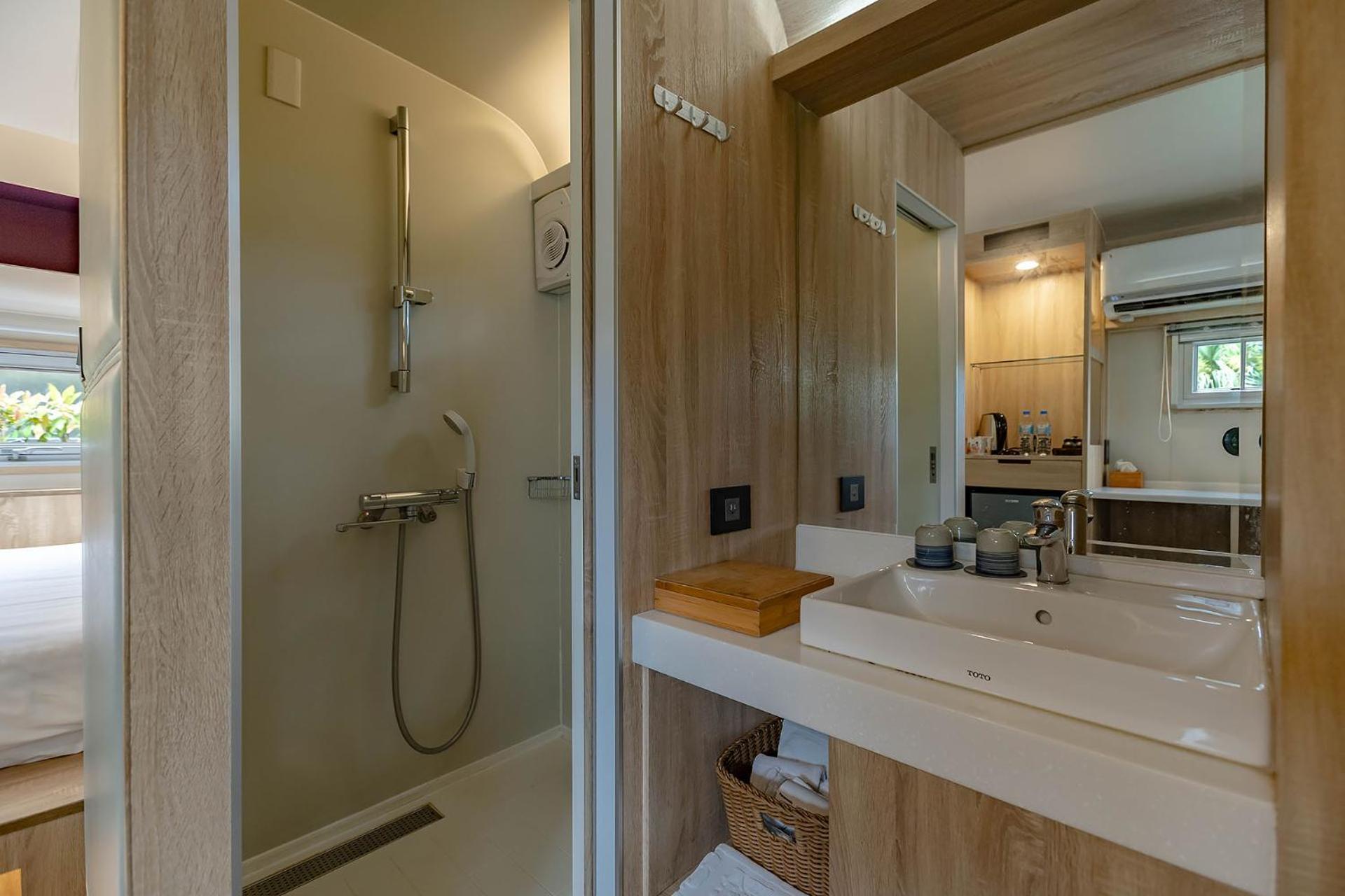 Tudor Dynasty Homestay Shoufeng Bagian luar foto