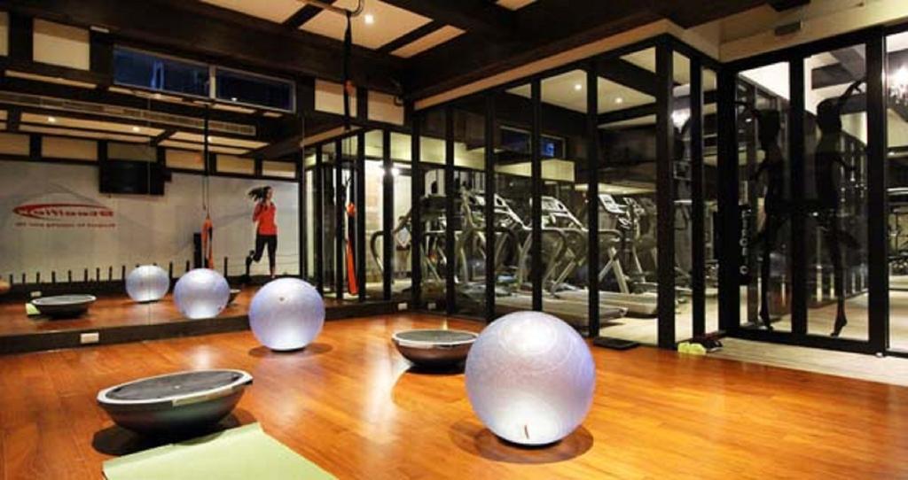 Tudor Dynasty Homestay Shoufeng Bagian luar foto